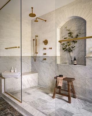 Calacatta marble double shower