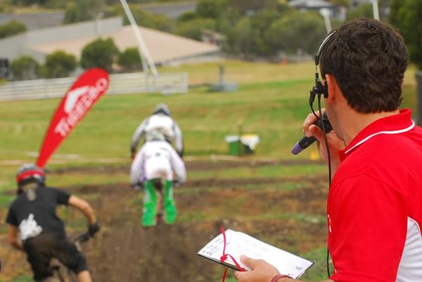 Commentary was provided by Stu Plant in the soggy conditions.