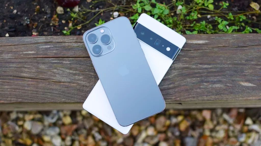 a photo of the iPhone 13 Pro and the Google Pixel 6