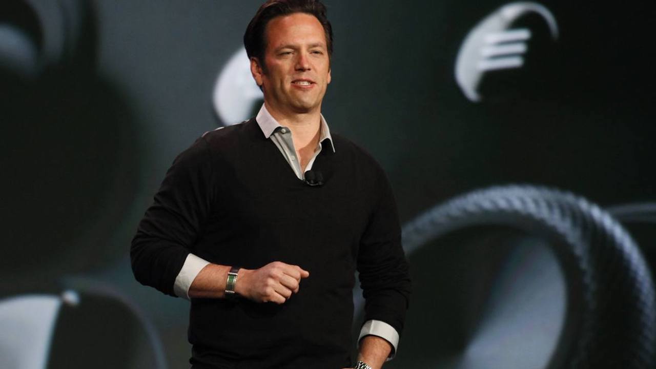 Chefe do Xbox, Phil Spencer, comenta sua promoção na Microsoft [BGS 2017] -  Vídeo Dailymotion