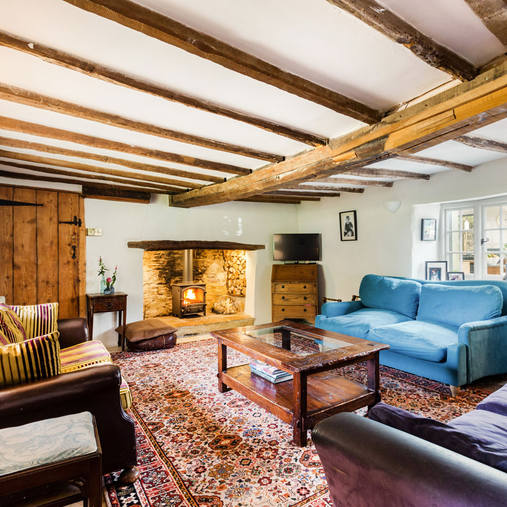 This Adorable Country Cottage In Oxfordshire Is Giving Us 'the Holiday 