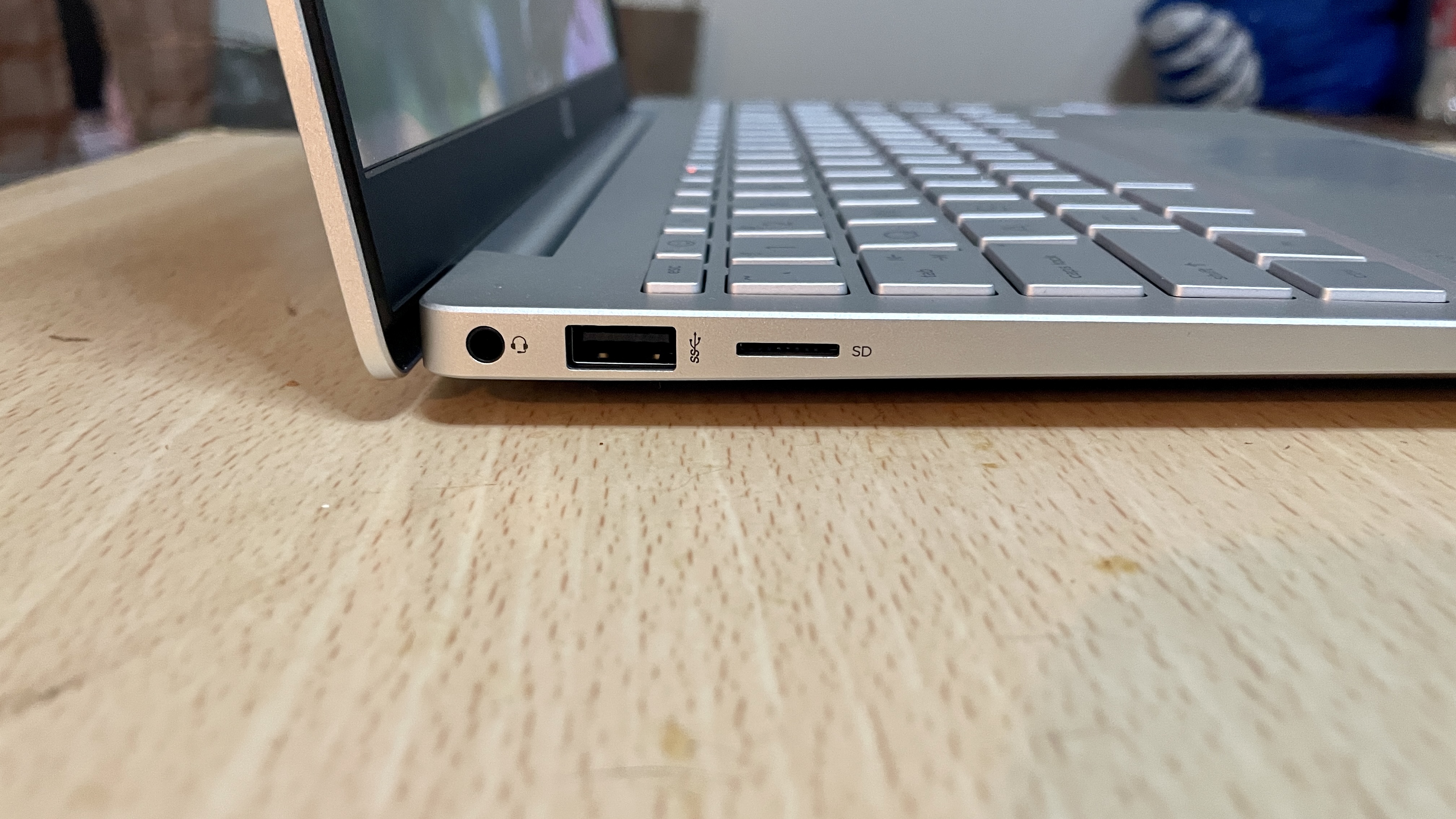 HP Pavilion Plus (14-eh0097nr)