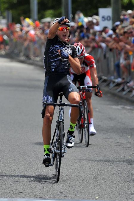 James Williamson (Pure Black Racing) wins the Elite Men&rsquo;s race.