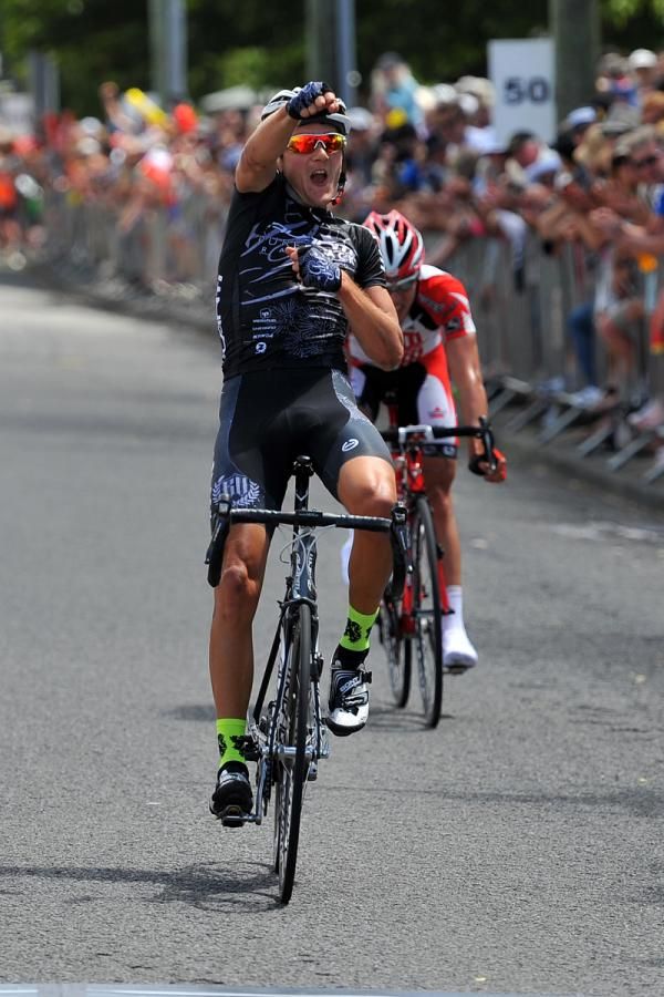 James Williamson (Pure Black Racing) wins the Elite Men&rsquo;s race.