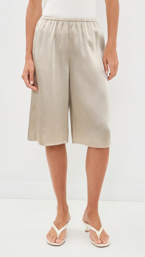 Brice Shorts - Almond