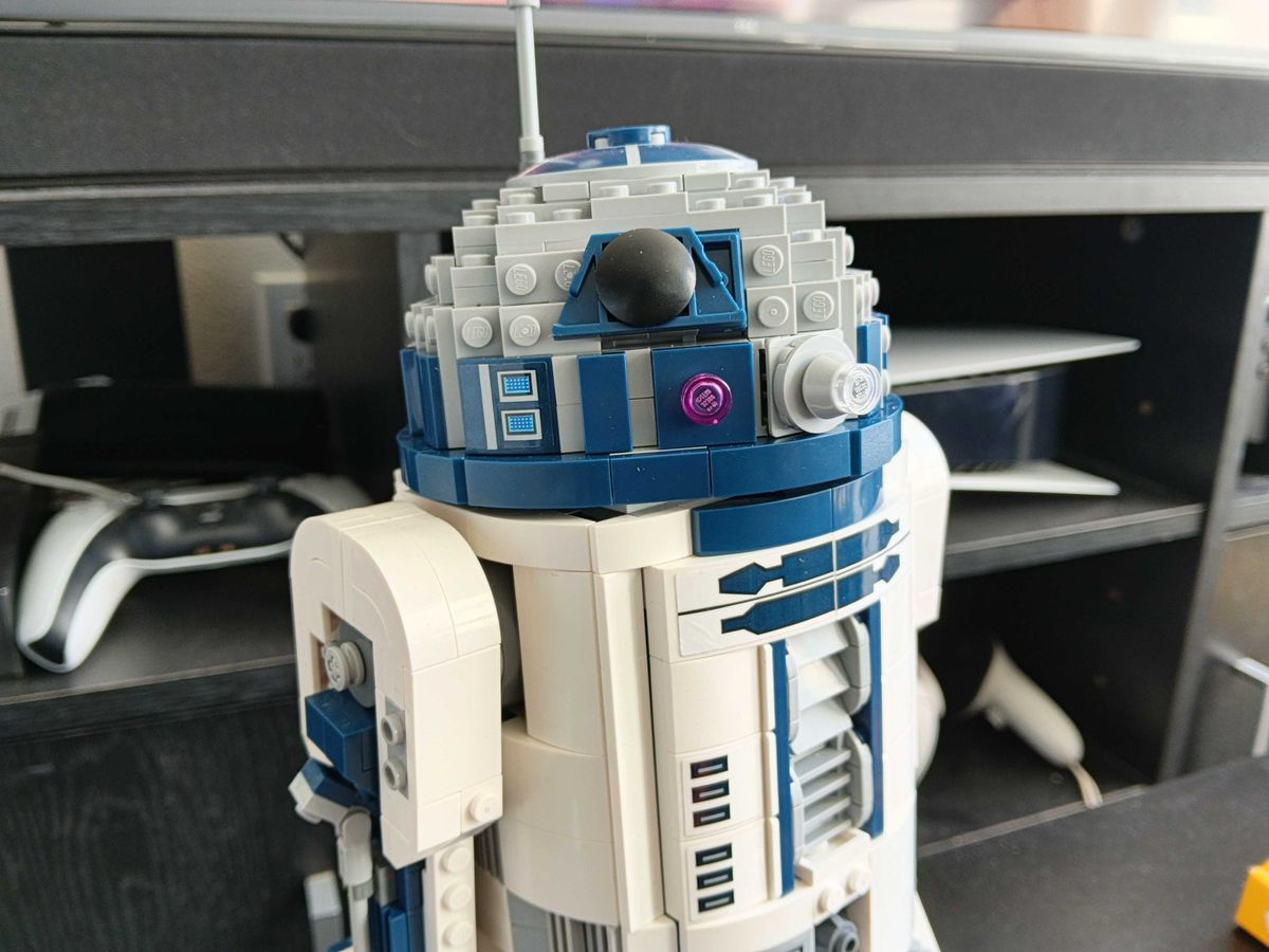 A Lego R2-D2