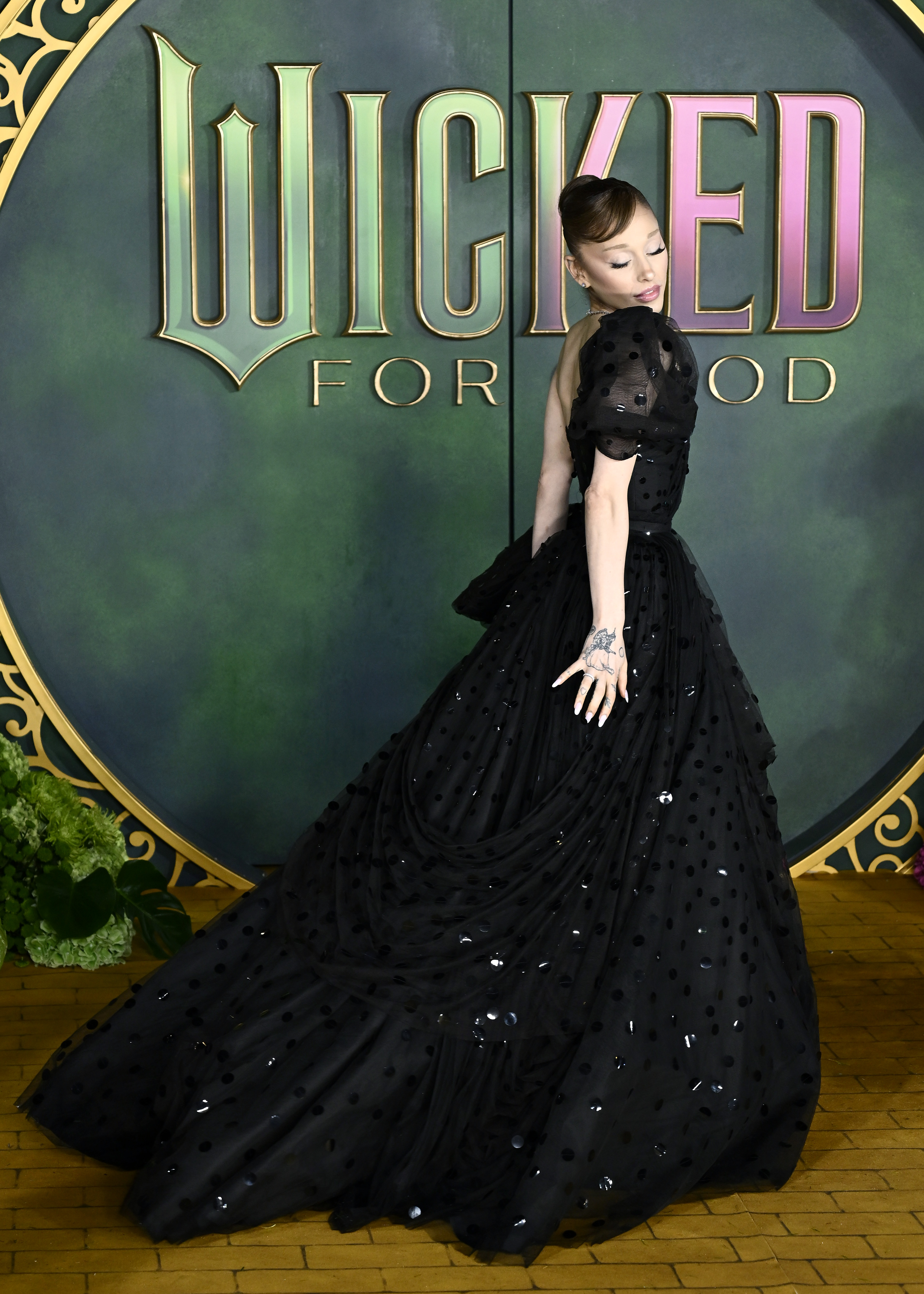 Ariana Grande attended the Wicked: For Good European premiere in a polka-dotted black ballgown, not pink