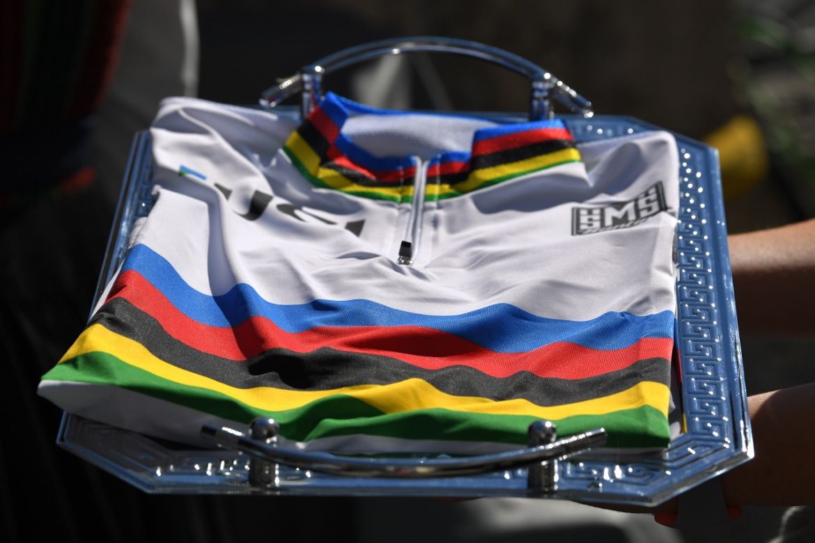The rainbow jersey ready to be awarded