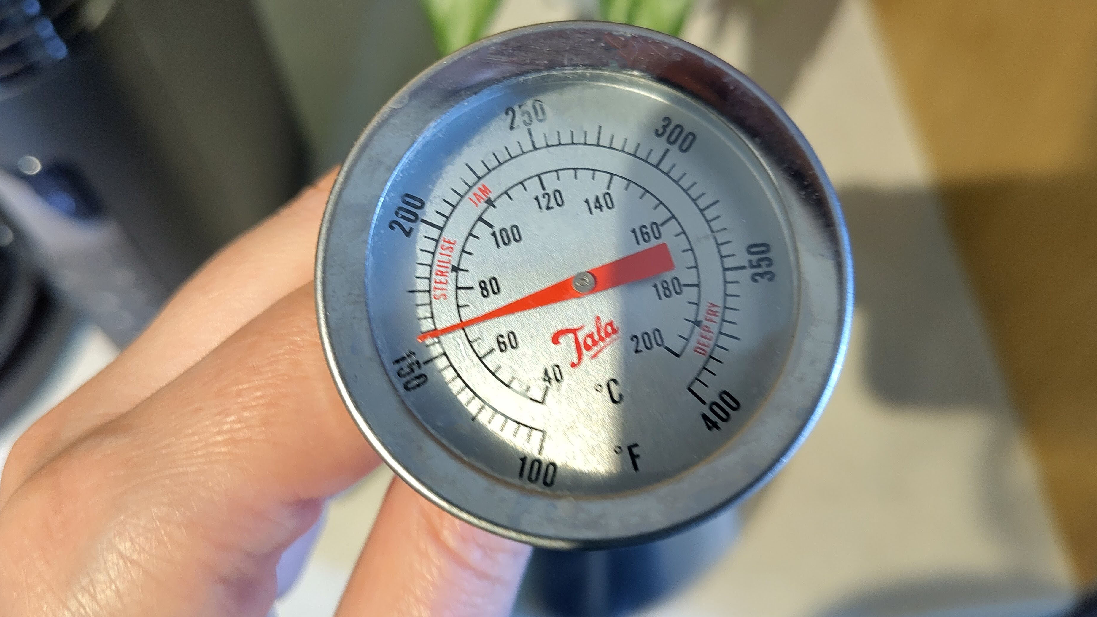Thermometer showing that coffee brewed using Melitta AromaFresh Therm Pro coffee maker is still at 70&amp;ordm;C two hours after preparation