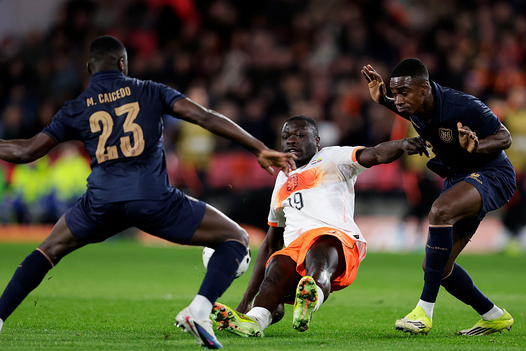 Moises Caicedo of Ecuador, Brian Brobbey of Holland, Felix Torres of Ecuador