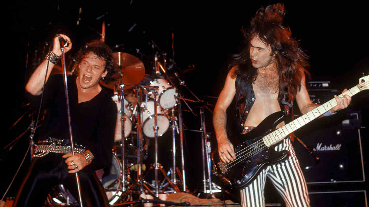 Iron Maiden&amp;rsquo;s Paul Di&amp;rsquo;Anno and Steve Harris performing onstage ihn 1981