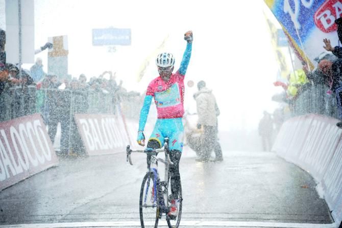 Vincenzo Nibali (Astana) takes his second stage win