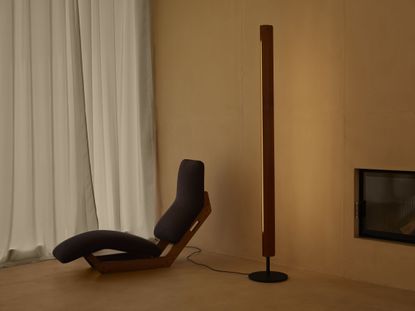 Tobia Scarpa light for Flos made of two wooden slats on each side of the light source