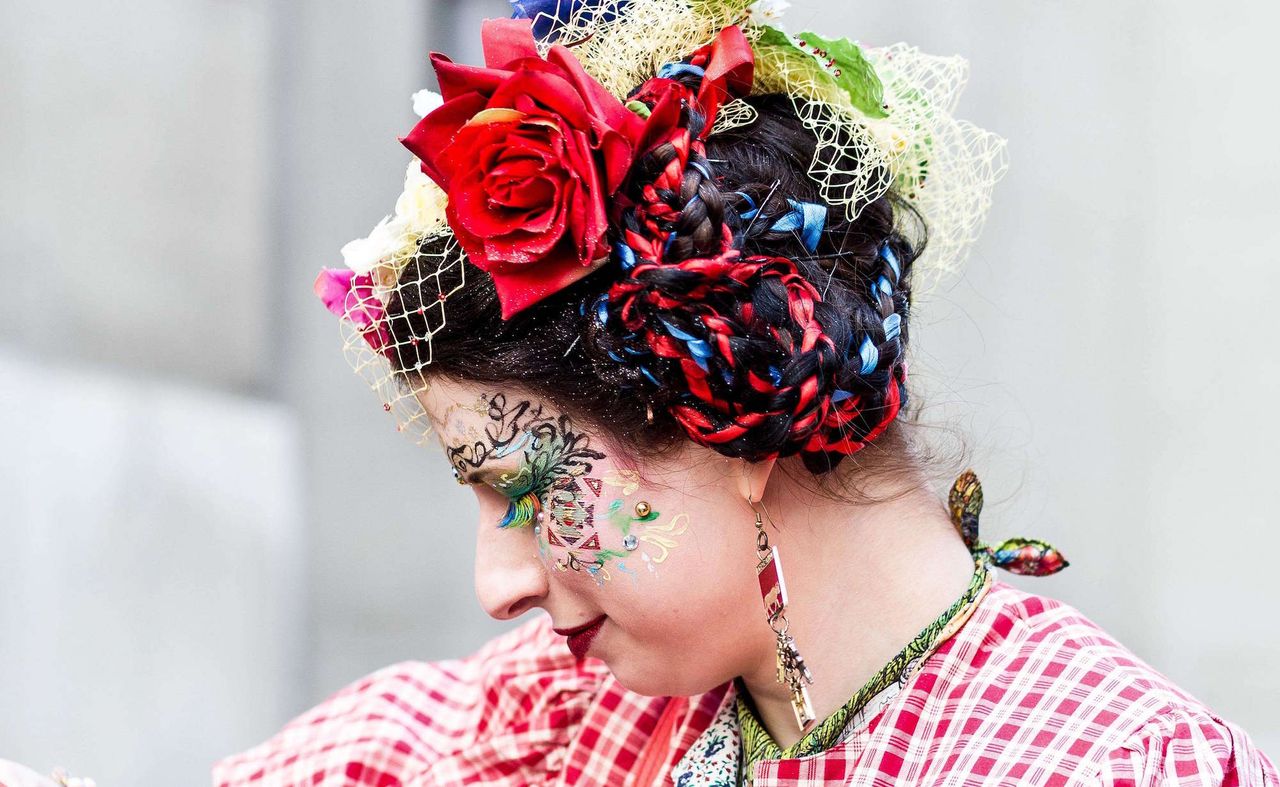 alternative festival hairstyles