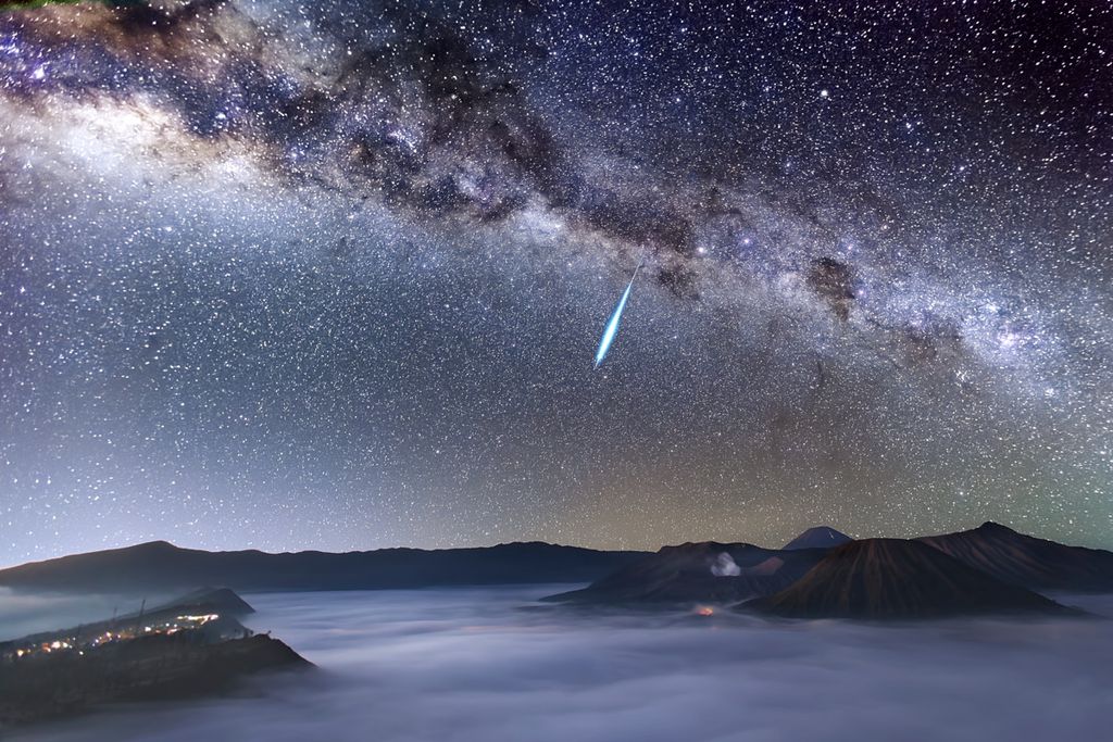 The Eta Aquarid meteor shower of 2021 peaks this week. Here's how to see it.
