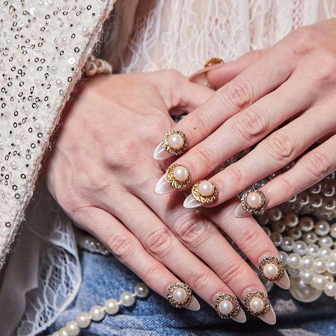 fall nail trends 2025