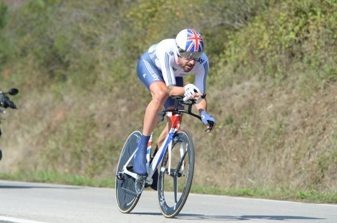 Bradley Wiggins (Great Britain) on his way to gold at the 2014 Worlds