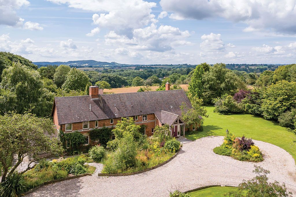 Tarn, Longbank, Bewdley, Worcestershire.