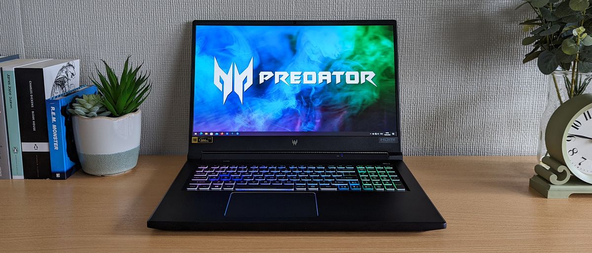 Acer Predator Helios 300 17 (2022)