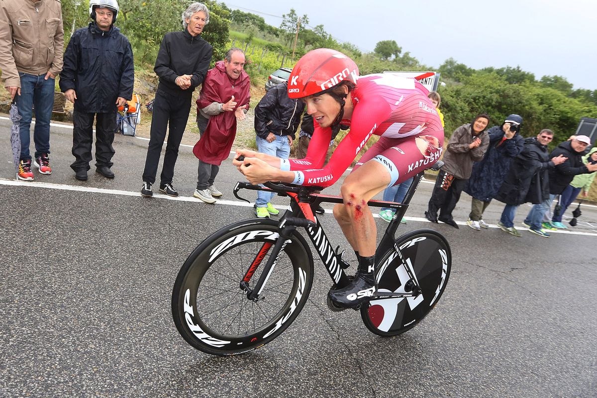 Ilnur Zakarin (Katusha) crashed twice