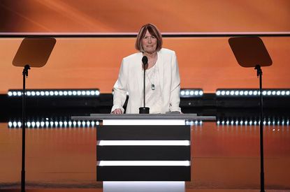 Patricia Smith blames Hillary Clinton for her son's death in Benghazi at RNC