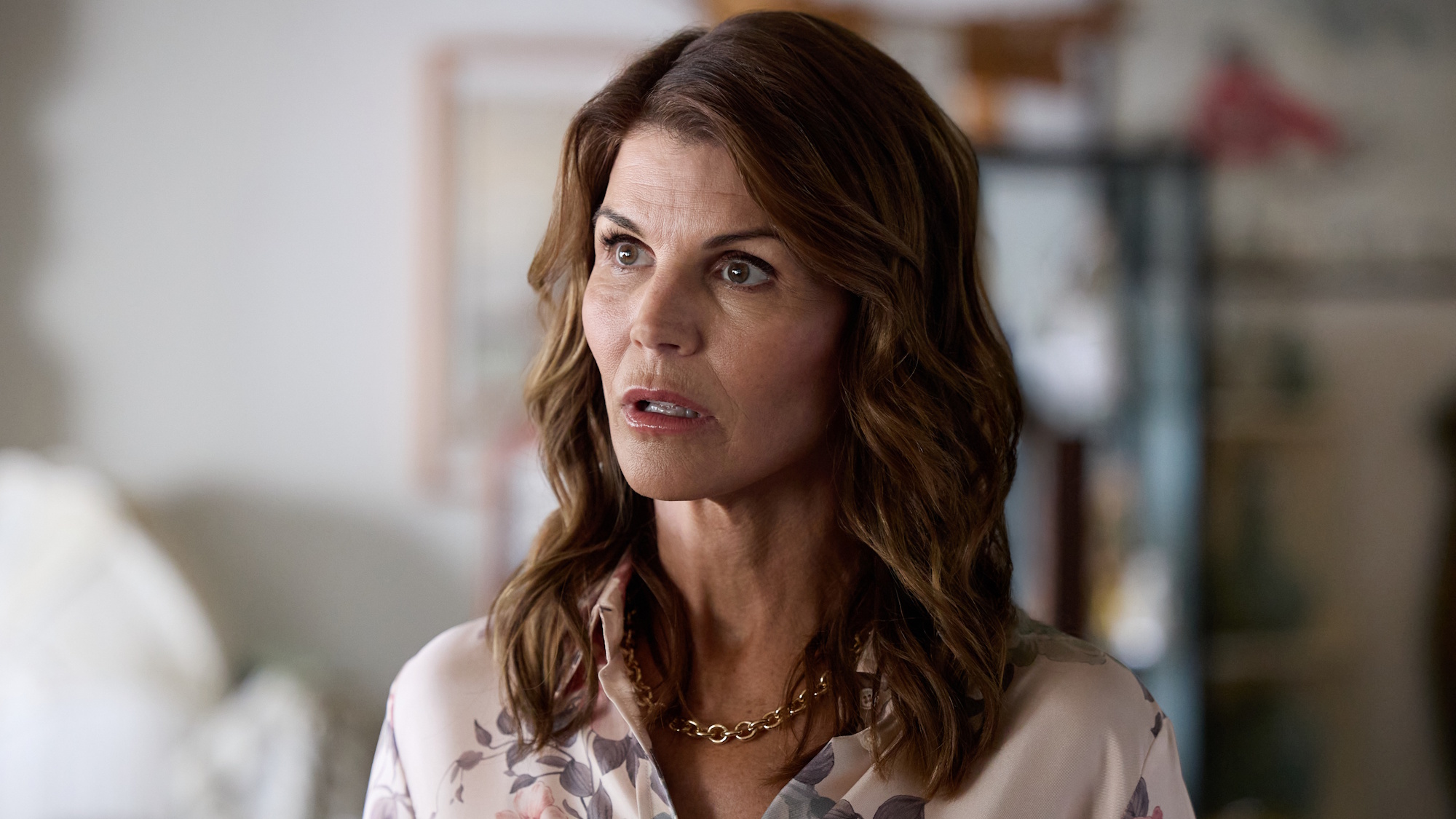 Lori Loughlin as Jennifer Shannon in Garage Sale Mysteries: Murder Takes the Stage.