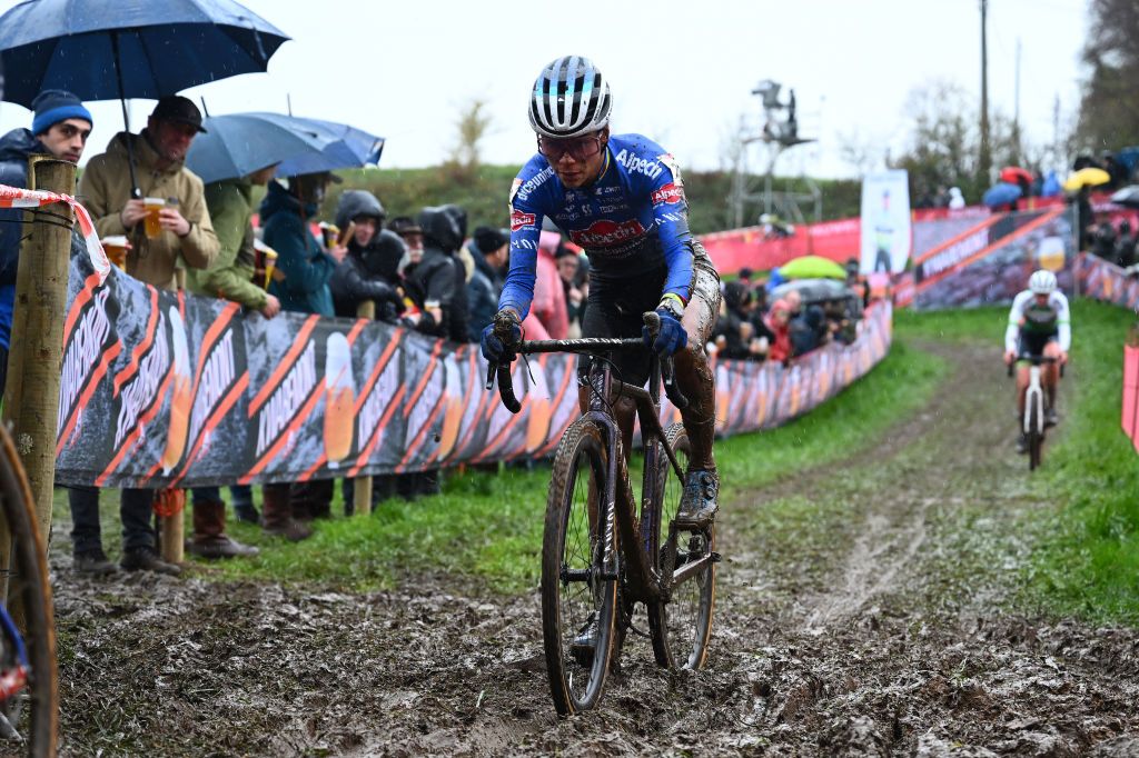 OVERIJSE BELGIUM NOVEMBER 20 Ceylin Del Carmen Alvarado of The Netherlands and Team Alpecin Deceuninck competes competes during the 62nd UCI Cyclocross World Cup Druivencross Overijse 2022 Womens Elite CXWorldCup Overijse Cyclocross on November 20 2022 in Overijse Belgium Photo by Luc ClaessenGetty Images