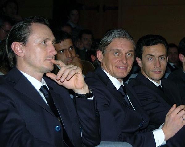 DS Konyshev, Oleg Tinkov and Omar Feltrin watch the presentation.
