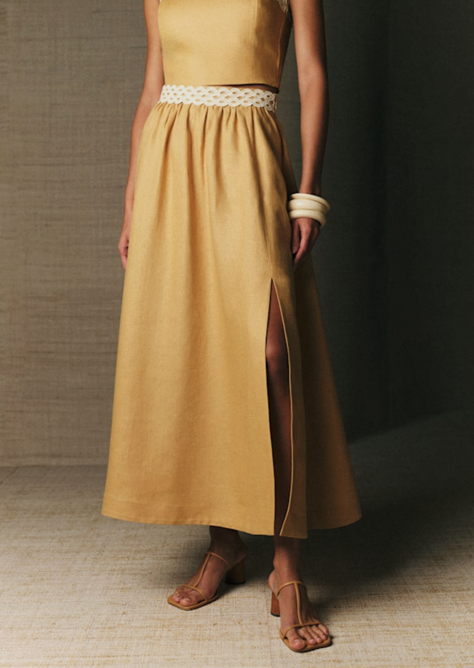 S&amp;eacute;zane, Sya Skirt