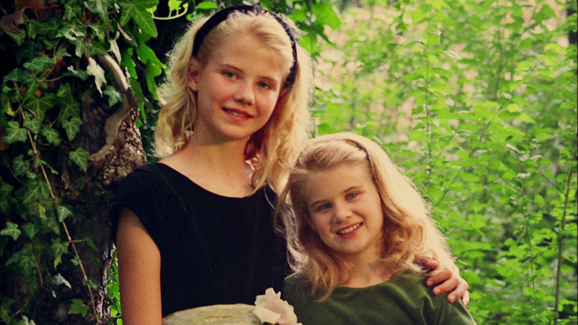 Elizabeth Smart and Mary Katherine Smart