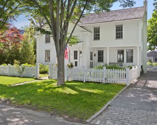 luann de lesseps house in sag harbor