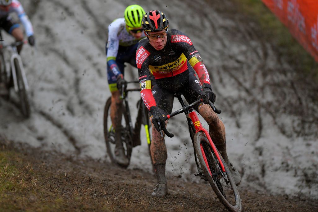 HULST NETHERLANDS JANUARY 03 Laurens Sweeck of Belgium and Team Pauwels Sauzen Bingoal Mud during the 5th Vestingcross World Cup 2021 Mens Elite CX Vestingcross CXWorldCup Hulst on January 03 2021 in Hulst Netherlands Photo by Luc ClaessenGetty Images