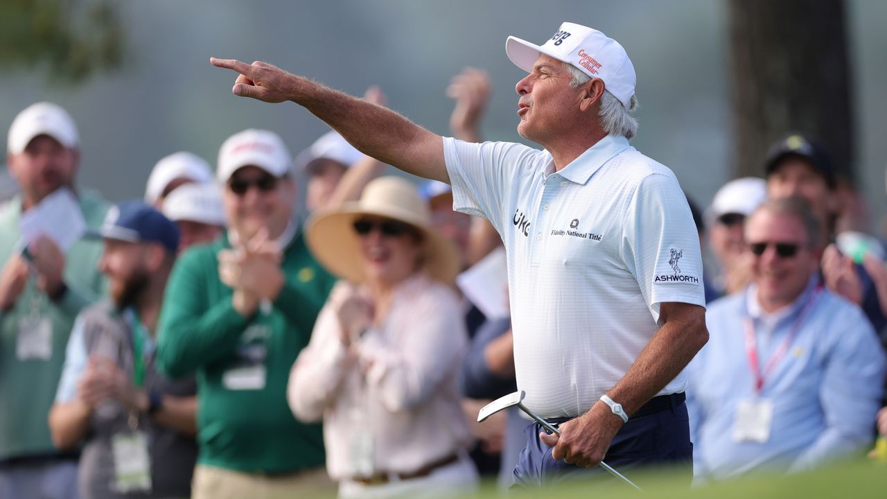Photo of Fred Couples enjoying himself at The Masters