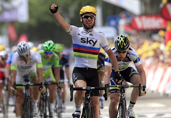Mark Cavendish (Sky) celebrates the stage win