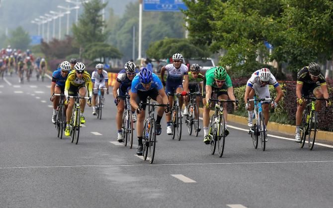 Fierce competition for the intermediate sprint on stage 5