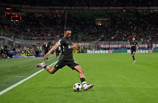 MILAN, ITALY - SEPTEMBER 17: (THE SUN OUT, THE SUN ON SUNDAY OUT) Trent Alexander-Arnold of Liverpool during the UEFA Champions League 2024/25 League Phase MD1 match between AC Milan and Liverpool FC at Stadio San Siro on September 17, 2024 in Milan, Italy. (Photo by Andrew Powell/Liverpool FC via Getty Images)