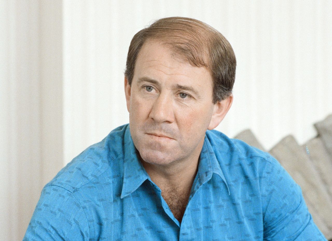 Everton manager Howard Kendall, 1988