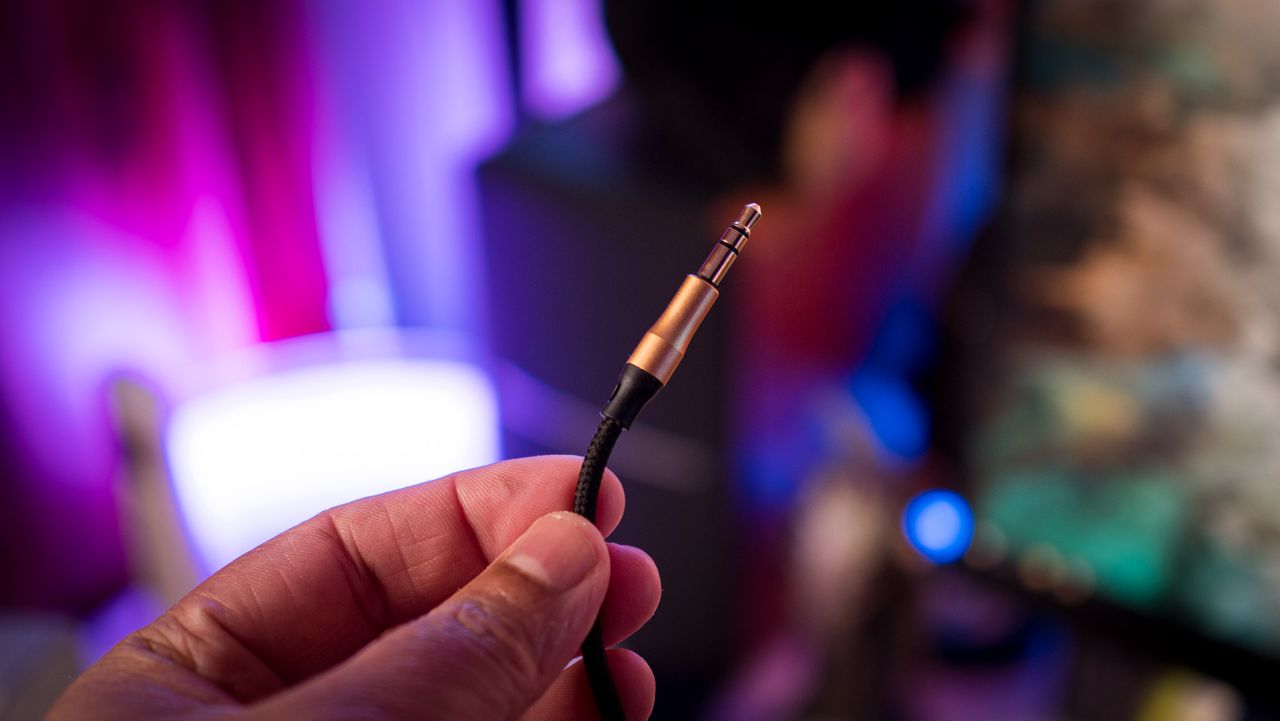 Meze 99 Classics cable 3.5mm connector