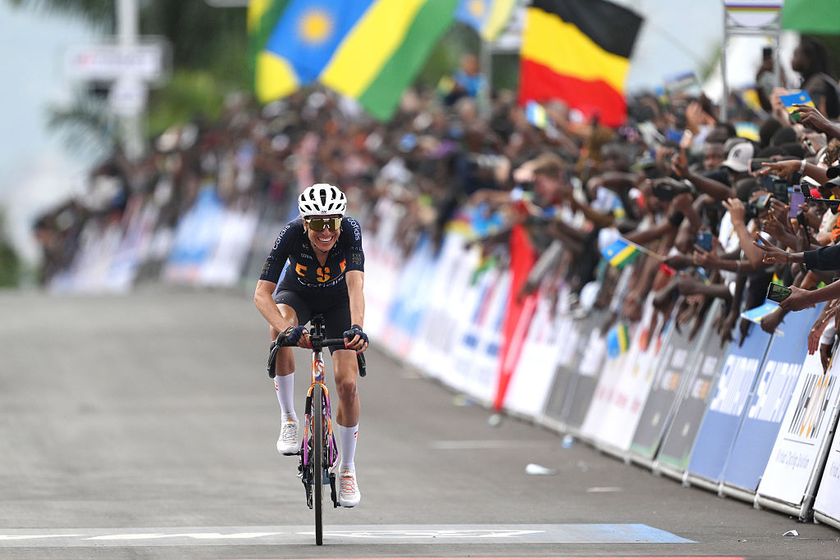 KIGALI, RWANDA - SEPTEMBER 27: Bronze medalist Mavi Garcia and Team Spain crosses the finish line during the 98th UCI Cycling World Championships Kigali 2025 - Women Elite Road Race a 164.6km race from Kigali to Kigali on September 27, 2025 in Kigali, Rwanda. (Photo by David Ramos/Getty Images)