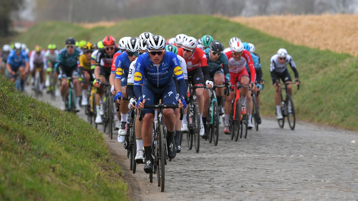 Omloop Het Nieuwsblad live stream 2022 how to watch UCI cycling online