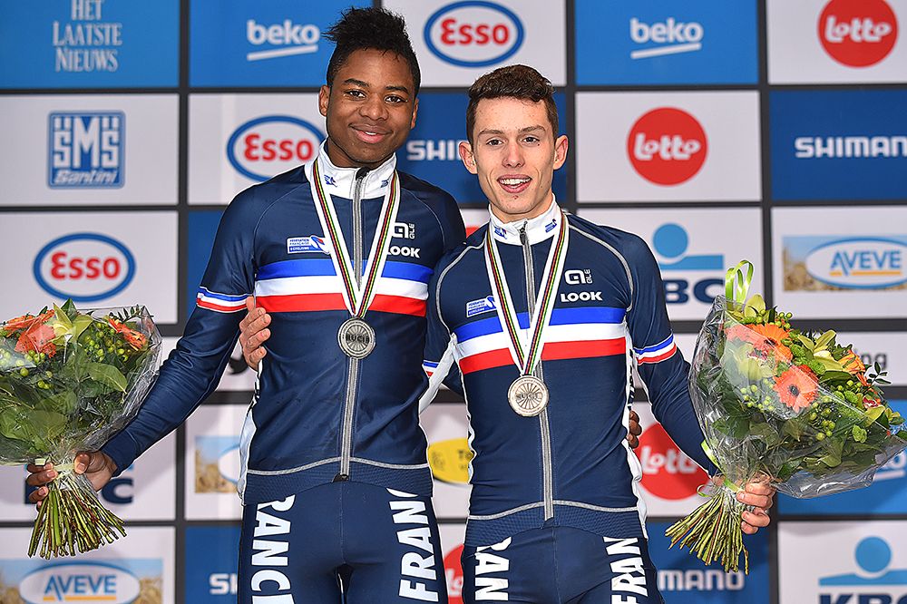 Mickael Crispin and Thomas Bonnet (France).