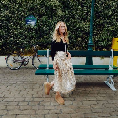 sarah jessica parker in the ugg aw25 campaign