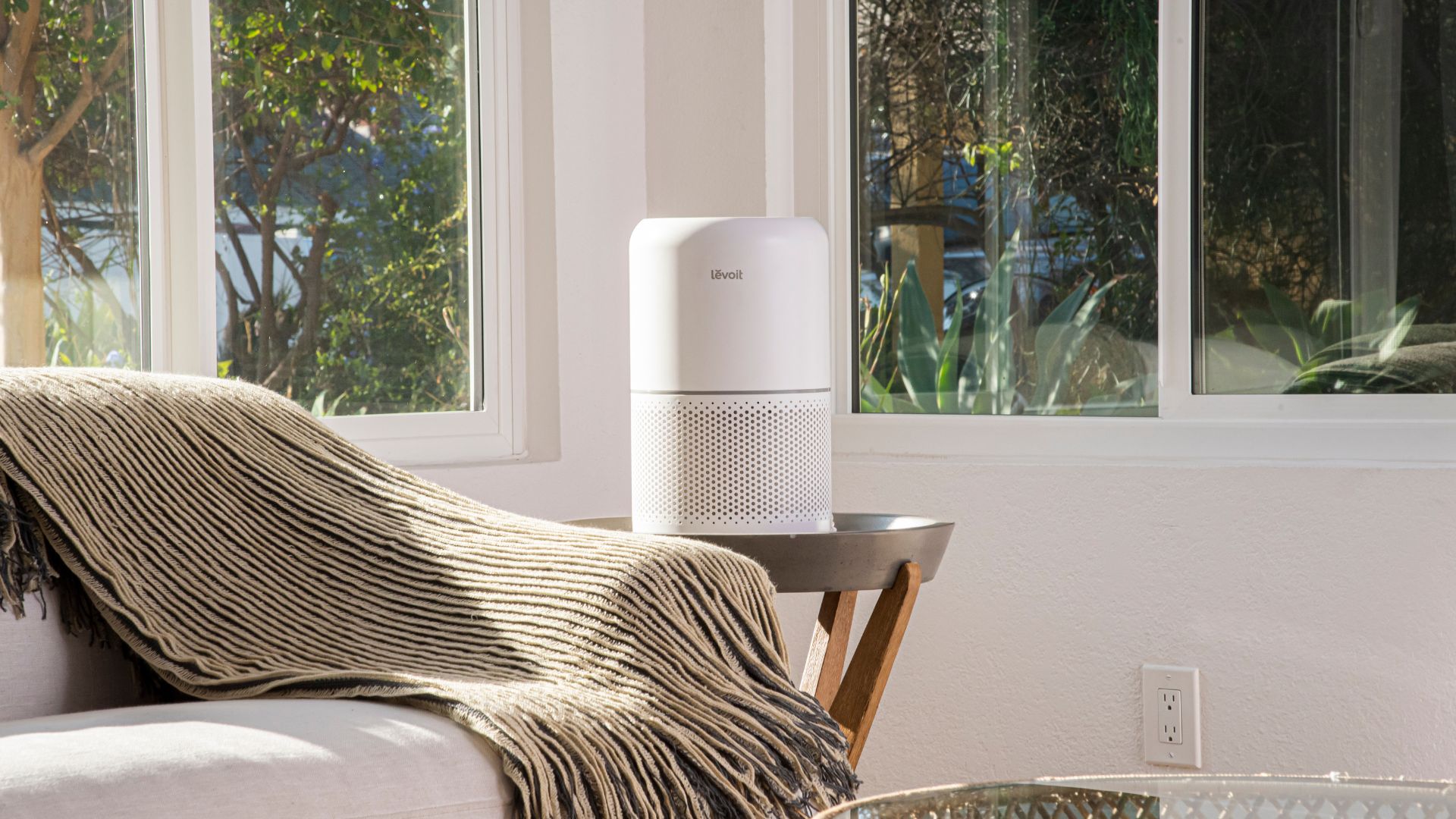 picture of the Levoit Core 300s air purifier