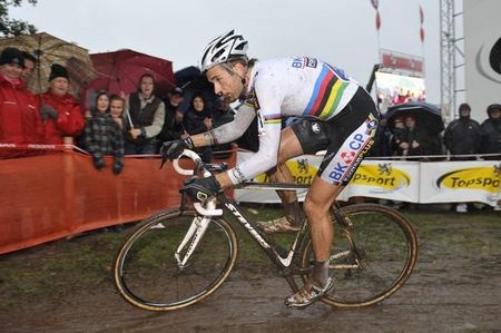 World Champion Niels Albert in action in Hoogstraten.