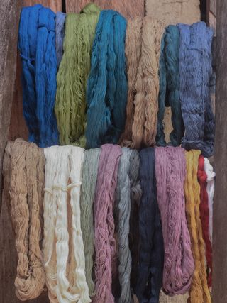 Hand dyed yarn for weaving