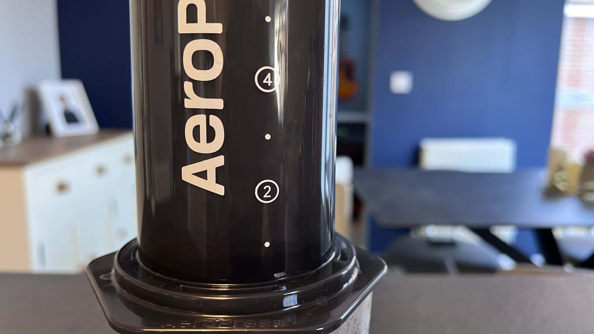 aeropress xl displaying number of coffees