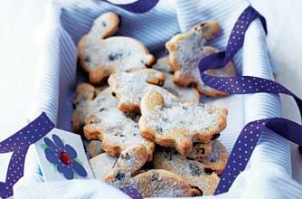 Easter bunny currant biscuits