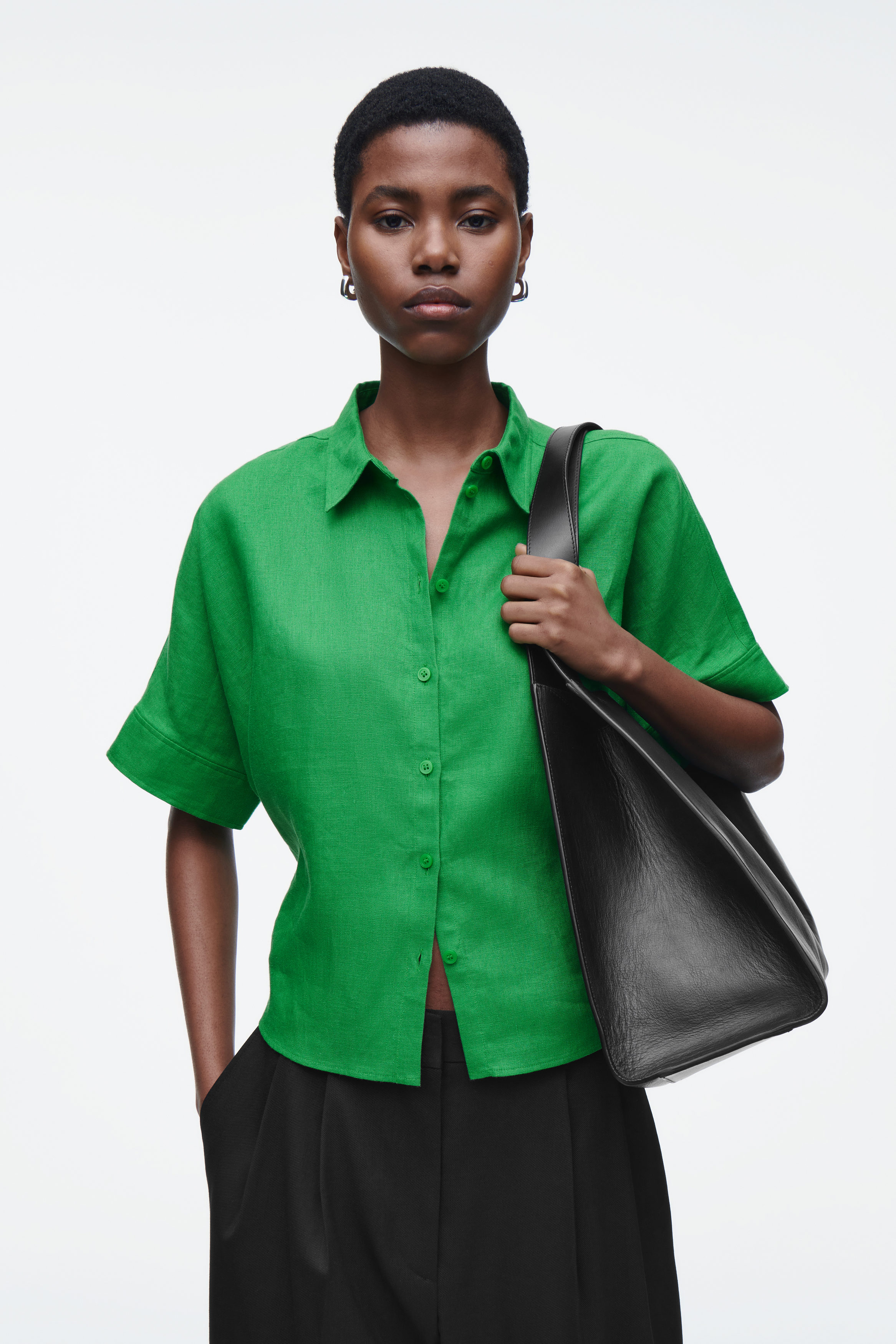 Boxy Short-Sleeved Linen Shirt