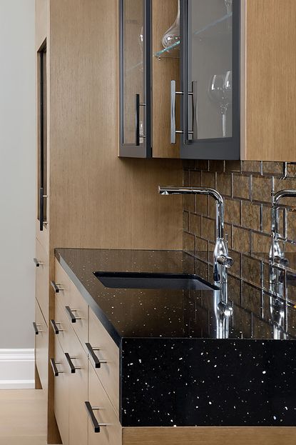 Corian vs quartz countertops - which is the better choice for kitchens ...