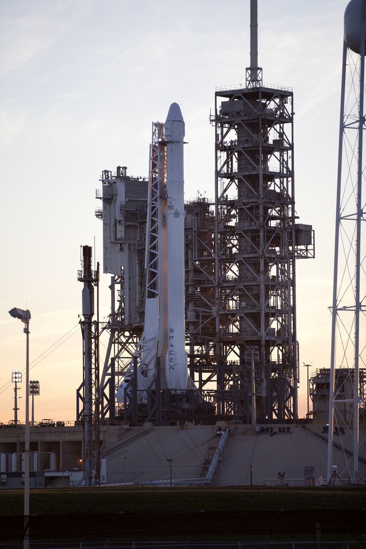 In Photos: SpaceX's 1st Launch From NASA's Historic Pad 39A: Page 3 | Space